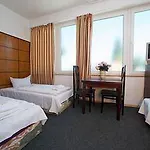 Sickinger Hof * برلين