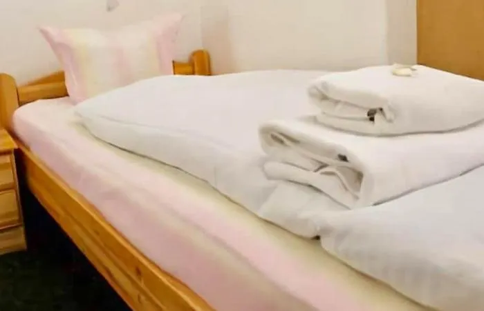 Sickinger Hof * برلين